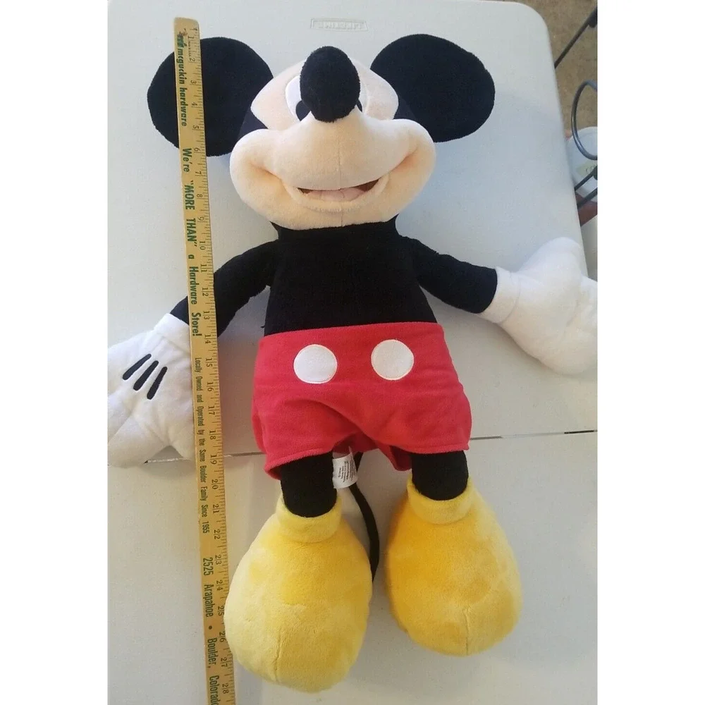 Disney Mickey And Minnie Mouse Approximately 27